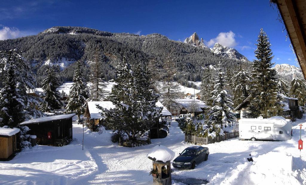 Camping Catinaccio Rosengarten Pozza di Fassa Eksteriør billede